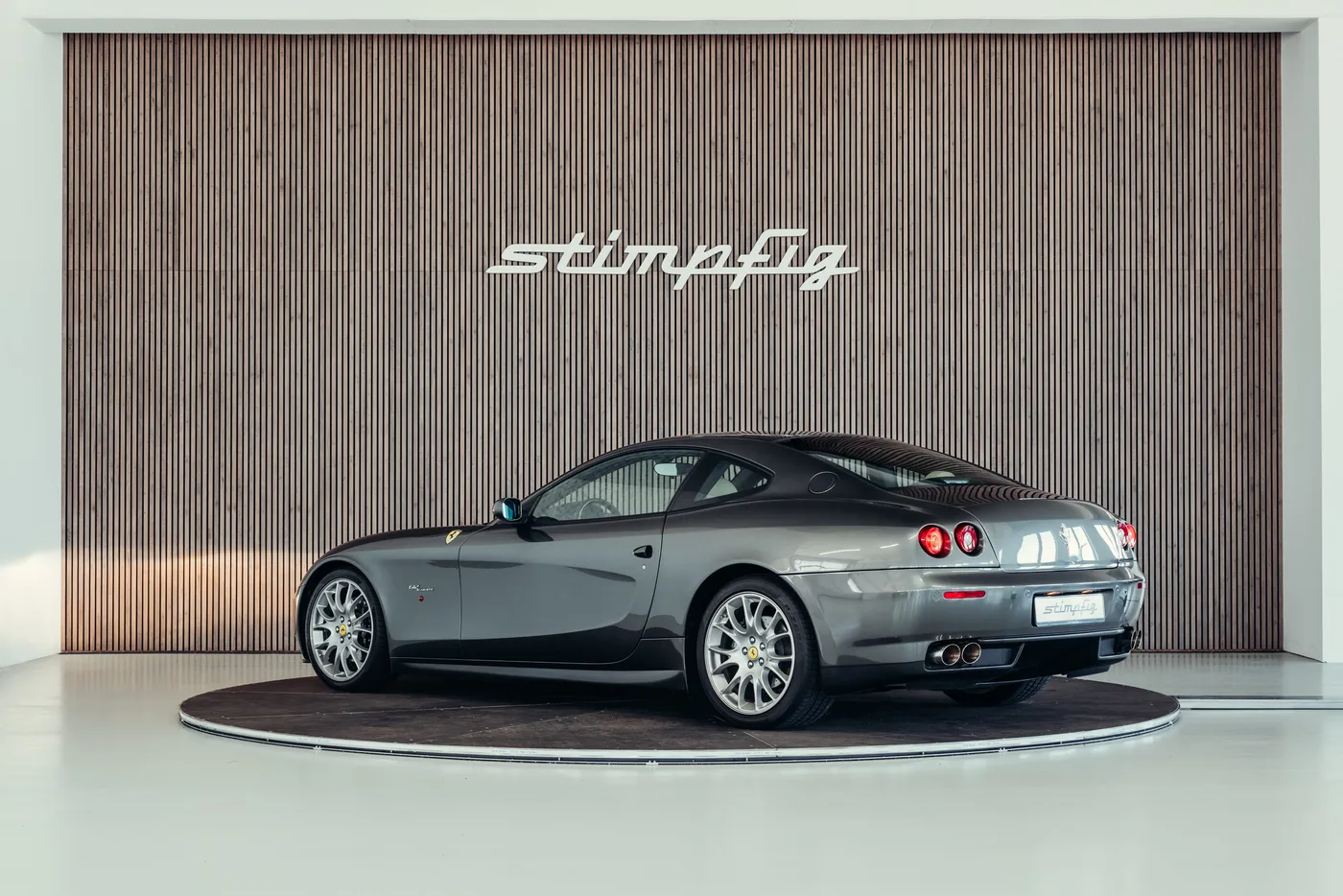 2005 Ferrari 612 Scaglietti angeboten von einem Oldtimerspezialisten in Stuttgart, Deutschland, Foto 3 von 25