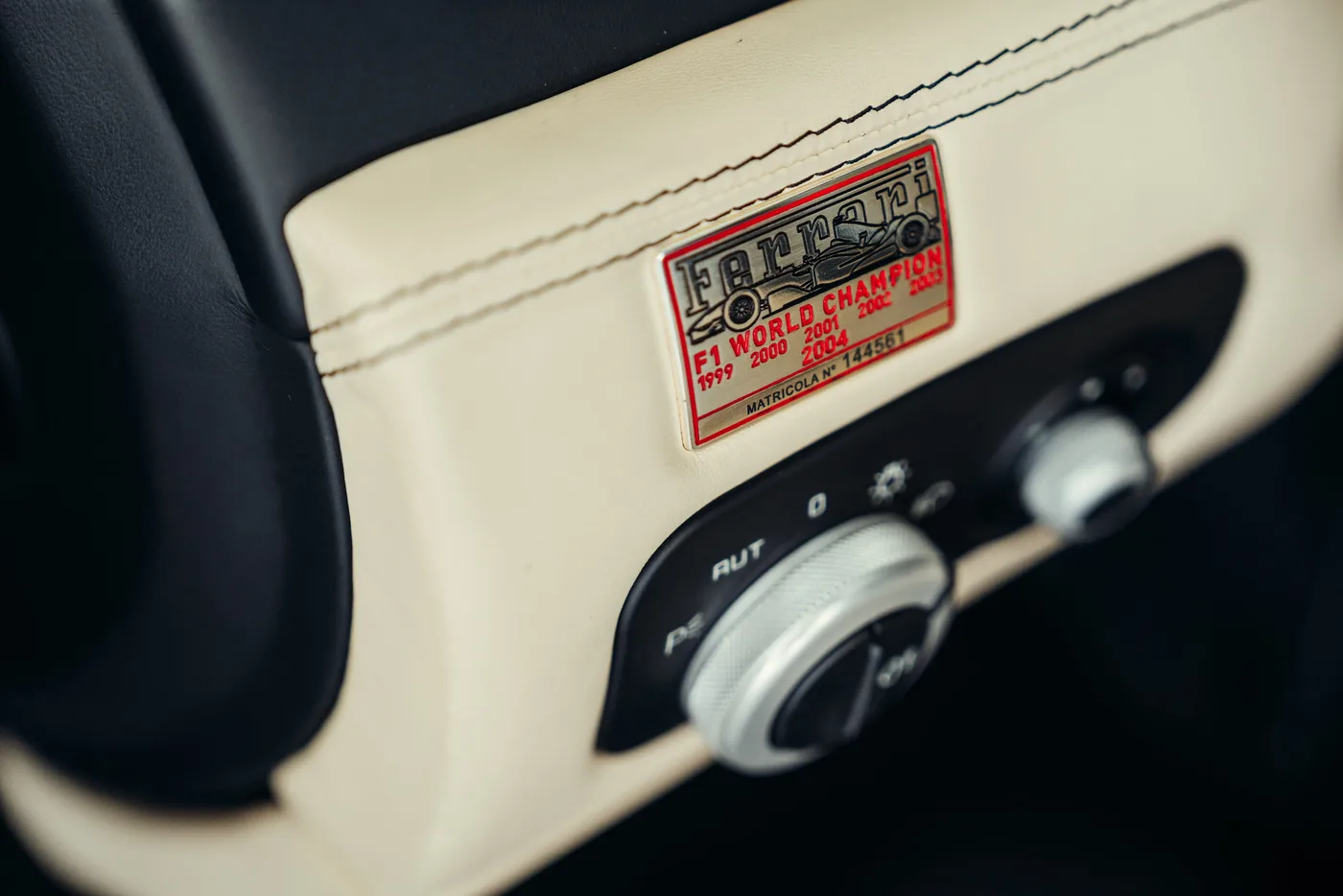 2005 Ferrari 612 Scaglietti angeboten von einem Oldtimerspezialisten in Stuttgart, Deutschland, Foto 24 von 25