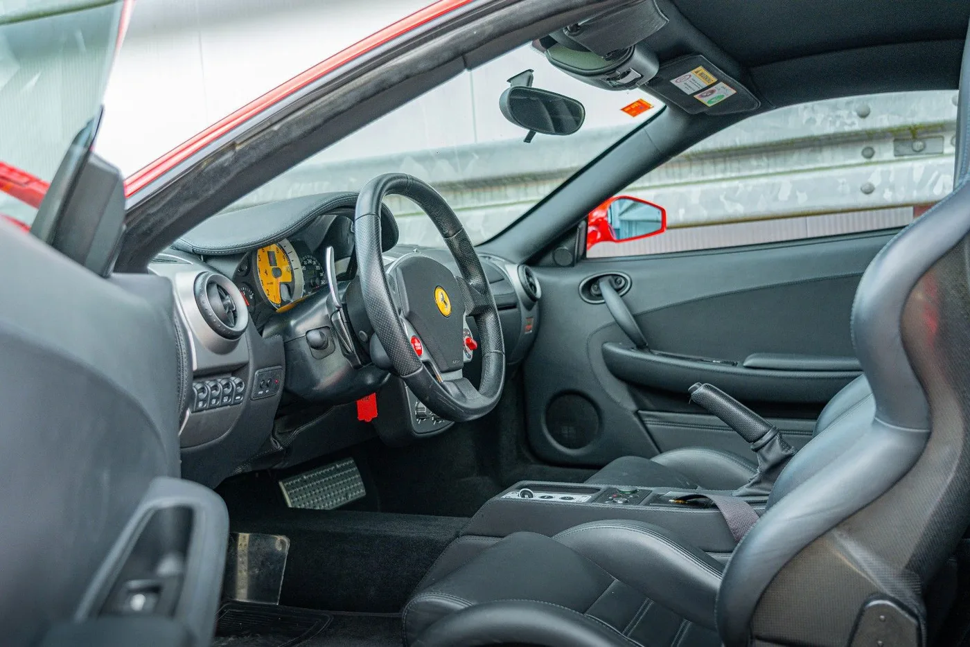 2005 Ferrari F430 F1 angeboten von einem Supersportwagenhändler in Gronau, Deutschland, Foto 17 von 25