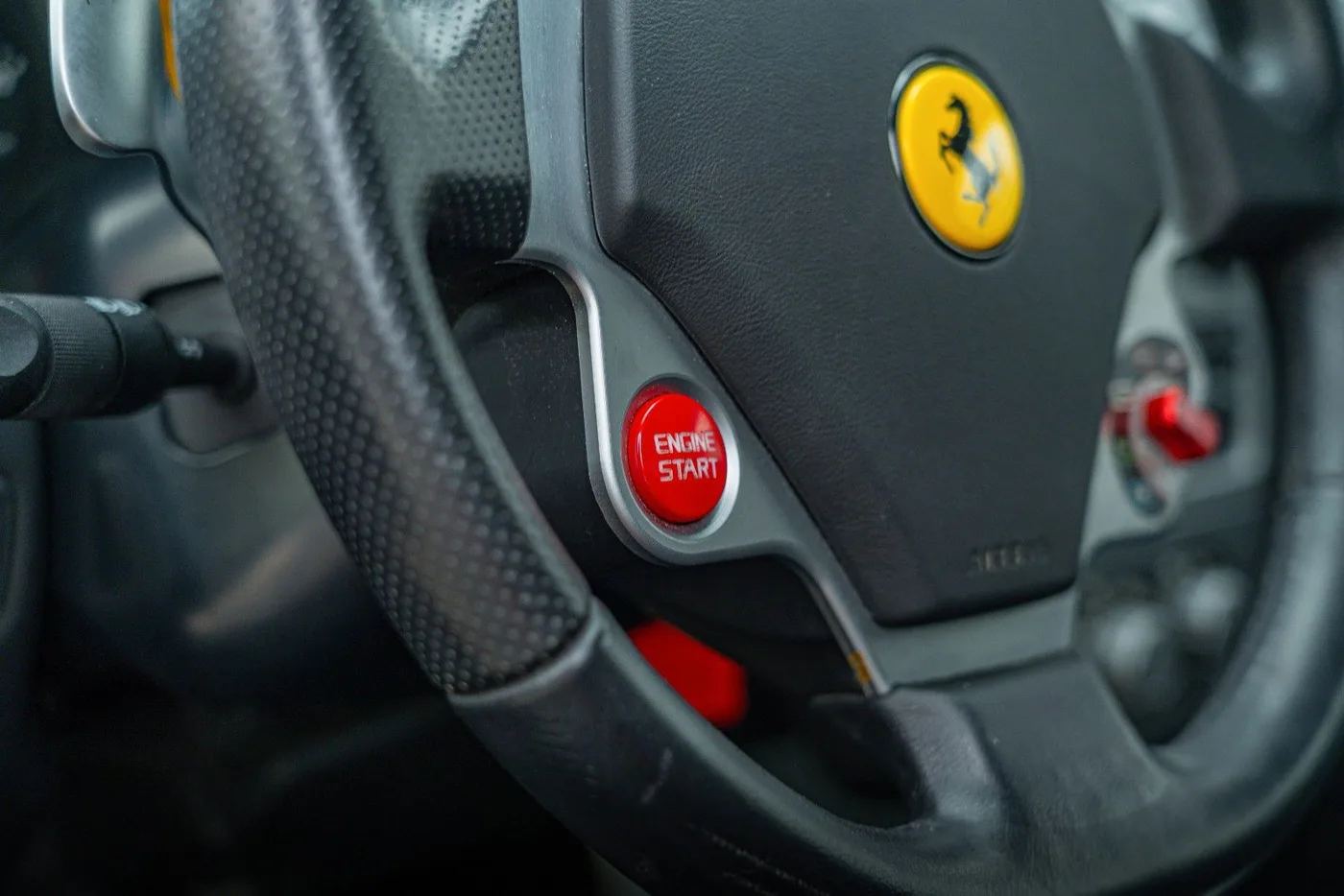 2005 Ferrari F430 F1 angeboten von einem Supersportwagenhändler in Gronau, Deutschland, Foto 20 von 25
