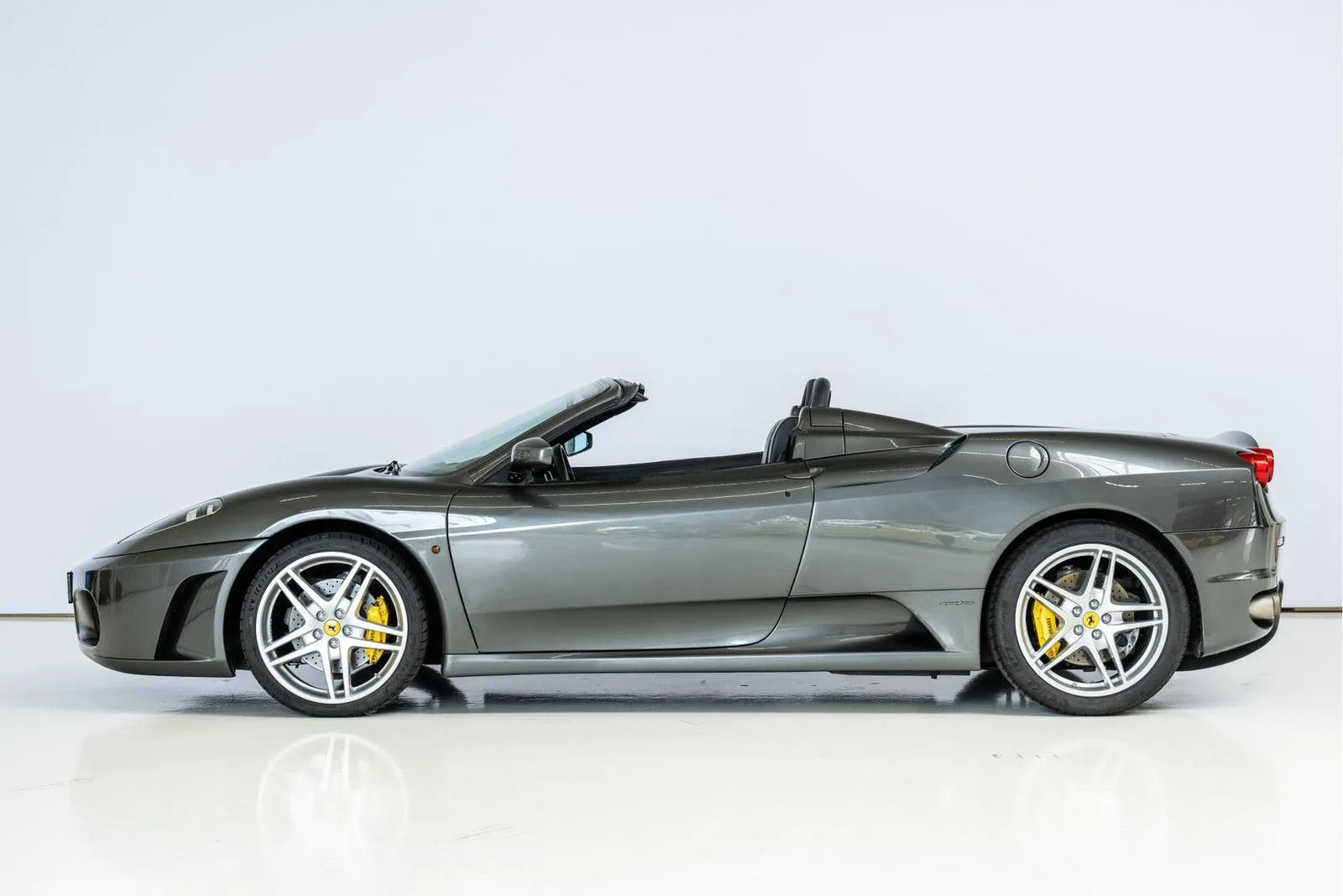 2005 Ferrari F430 Spider, 2/25