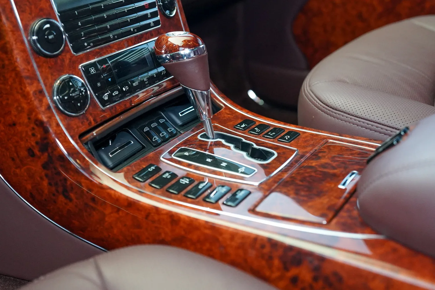 2005 Maybach 62, 7/14