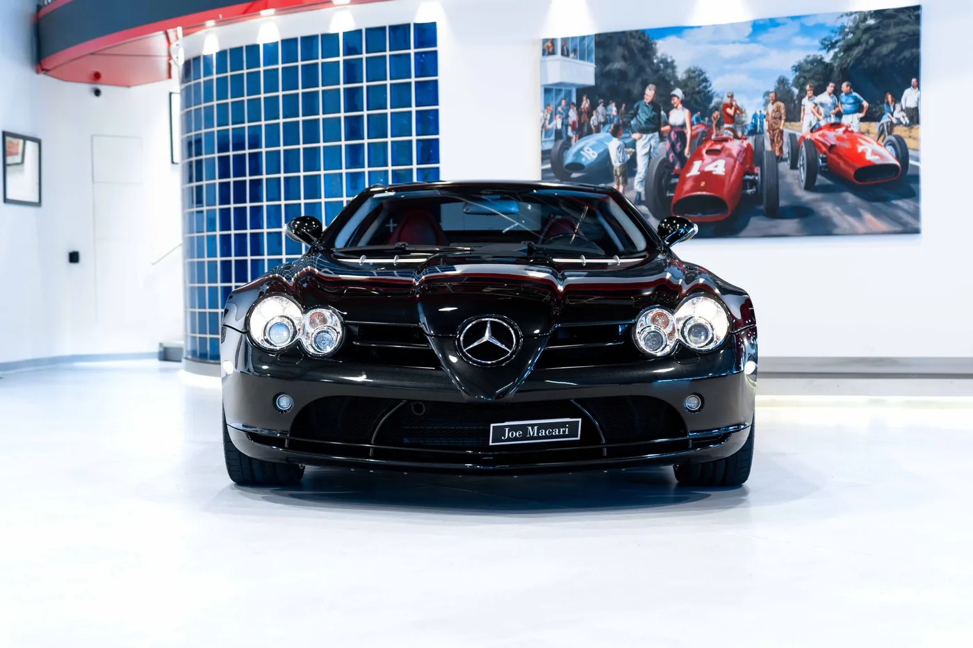 2005 Mercedes-Benz SLR McLaren offered by a collector car specialist in London, United Kingdom, photo 2 of 25