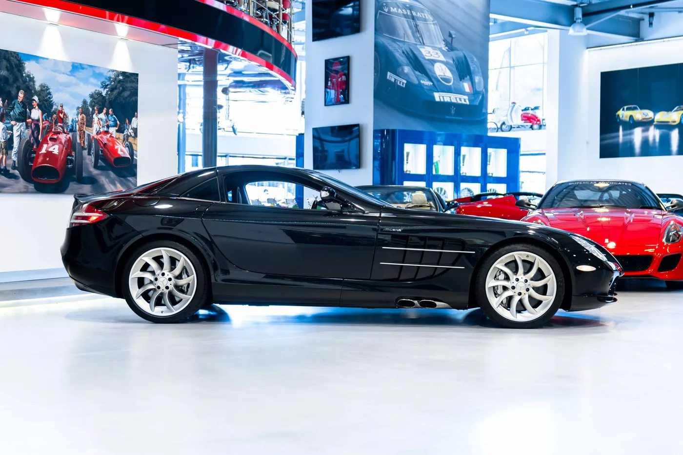 2005 Mercedes-Benz SLR McLaren offered by a collector car specialist in London, United Kingdom, photo 4 of 25