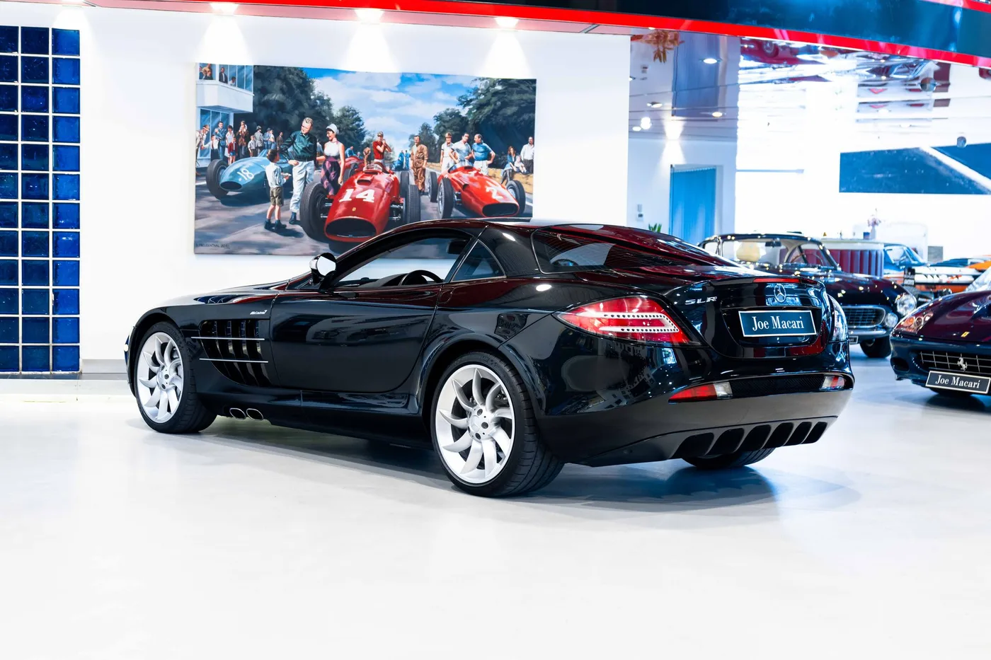 2005 Mercedes-Benz SLR McLaren offered by a collector car specialist in London, United Kingdom, photo 13 of 25