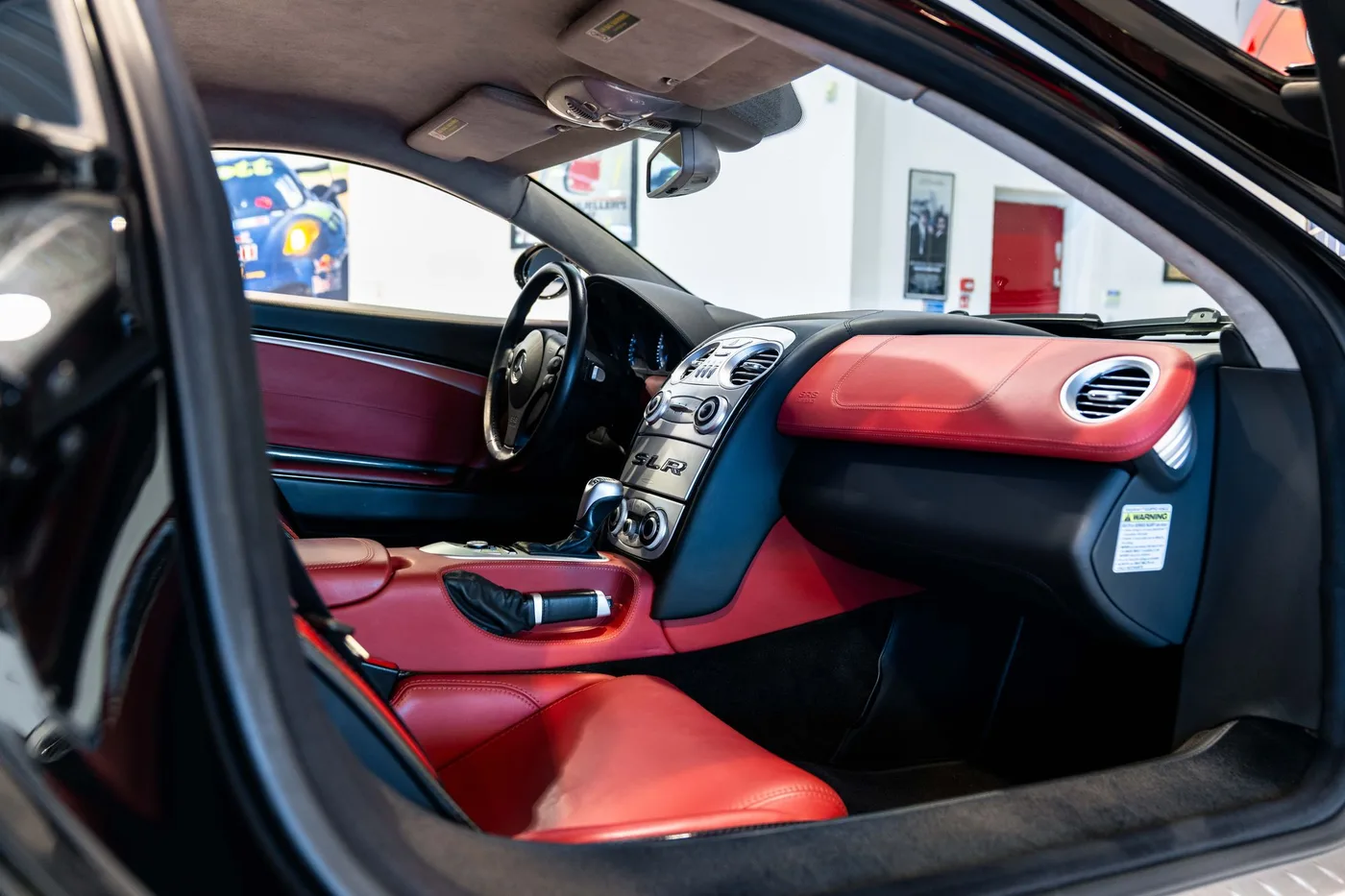 2005 Mercedes-Benz SLR McLaren offered by a collector car specialist in London, United Kingdom, photo 20 of 25