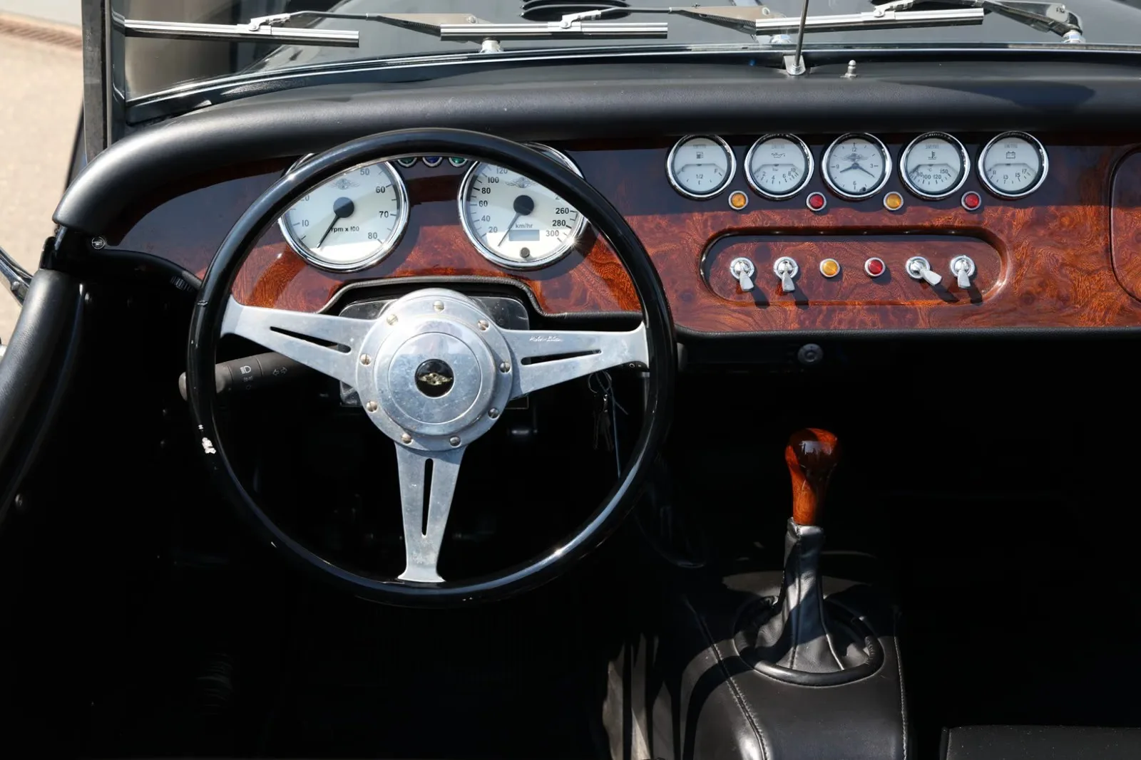 2005 Morgan Roadster 3.0 V6, 18/24