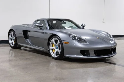 2005 Porsche Carrera GT vendue par un concessionnaire spécialisé à Costa Mesa, États-Unis, photo principale