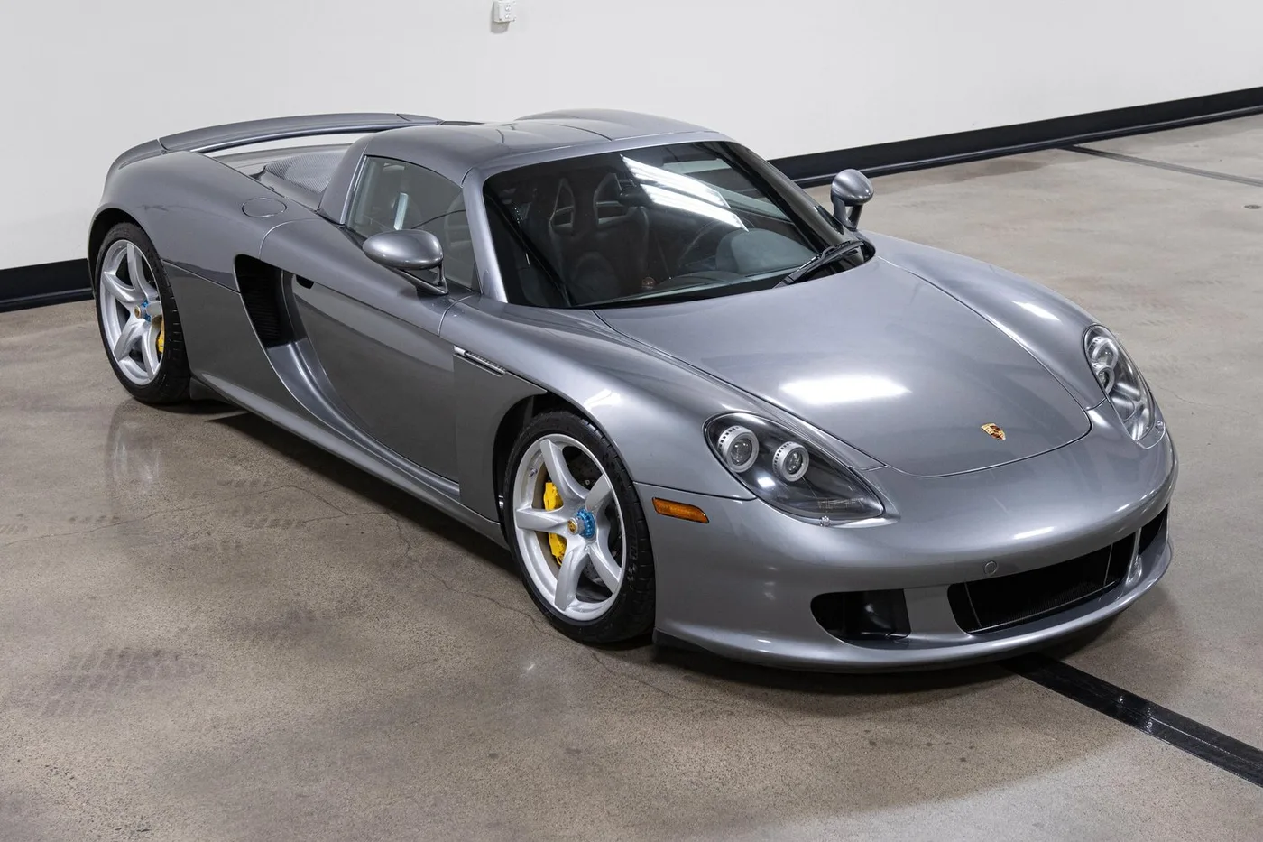 2005 Porsche Carrera GT vendue par un concessionnaire spécialisé à Costa Mesa, États-Unis, photo 13 sur 15