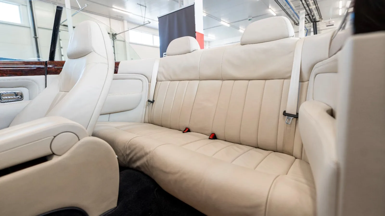 2006 Bentley Azure, 14/15