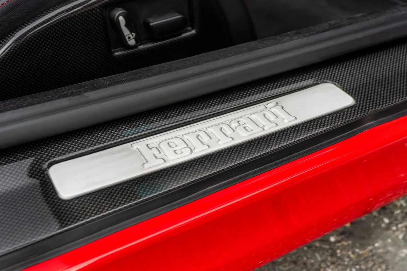 2006 Ferrari 575 Superamerica angeboten von einem Supersportwagenhändler in Woerden, Niederlande, Foto 20 von 25
