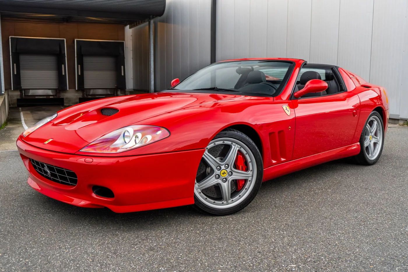 2006 Ferrari 575 Superamerica angeboten von einem Supersportwagenhändler in Woerden, Niederlande, Foto 25 von 25
