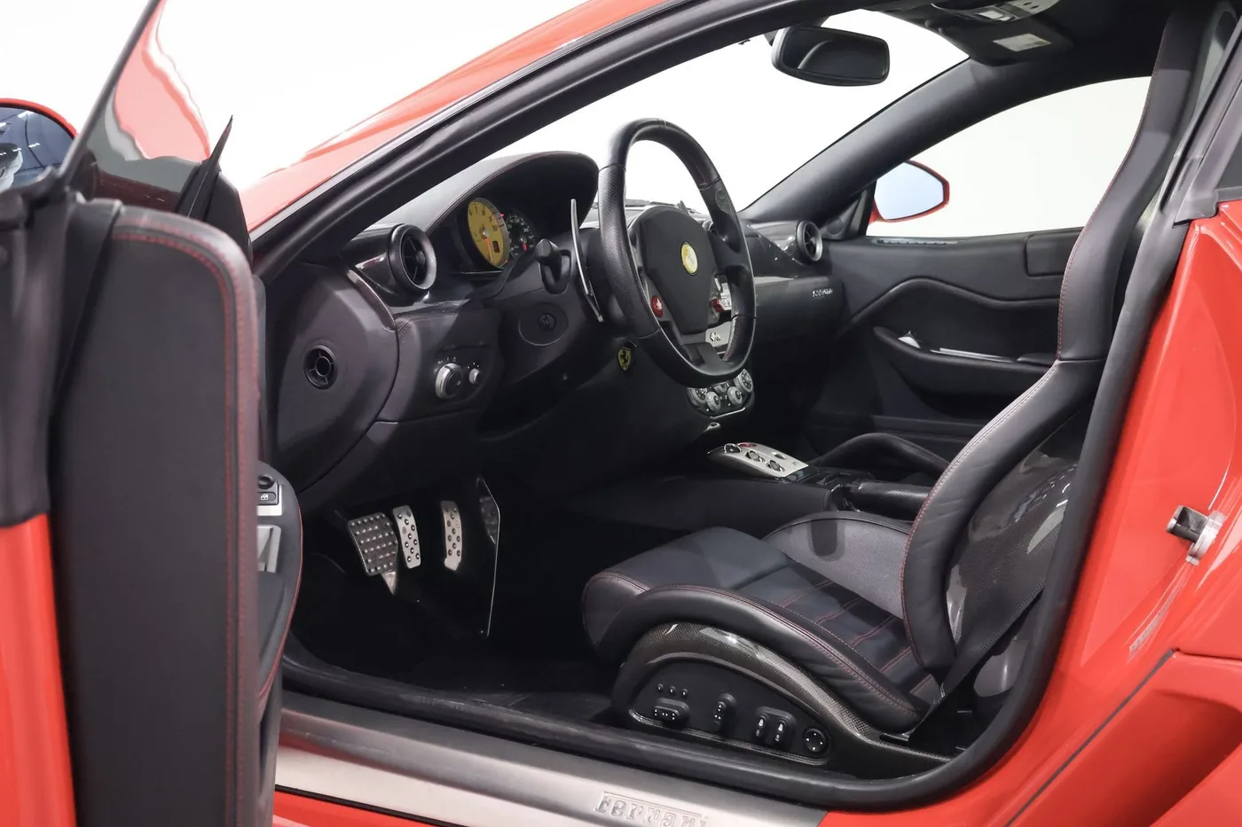 2006 Ferrari 599 GTB Fiorano proposée par un spécialiste de la supercar à Zibido San Giacomo, Italie, photo 9 sur 25