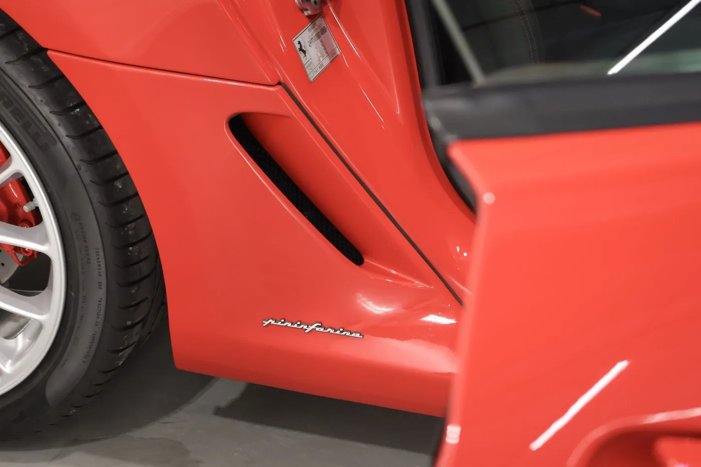 2006 Ferrari 599 GTB Fiorano proposée par un spécialiste de la supercar à Zibido San Giacomo, Italie, photo 19 sur 25