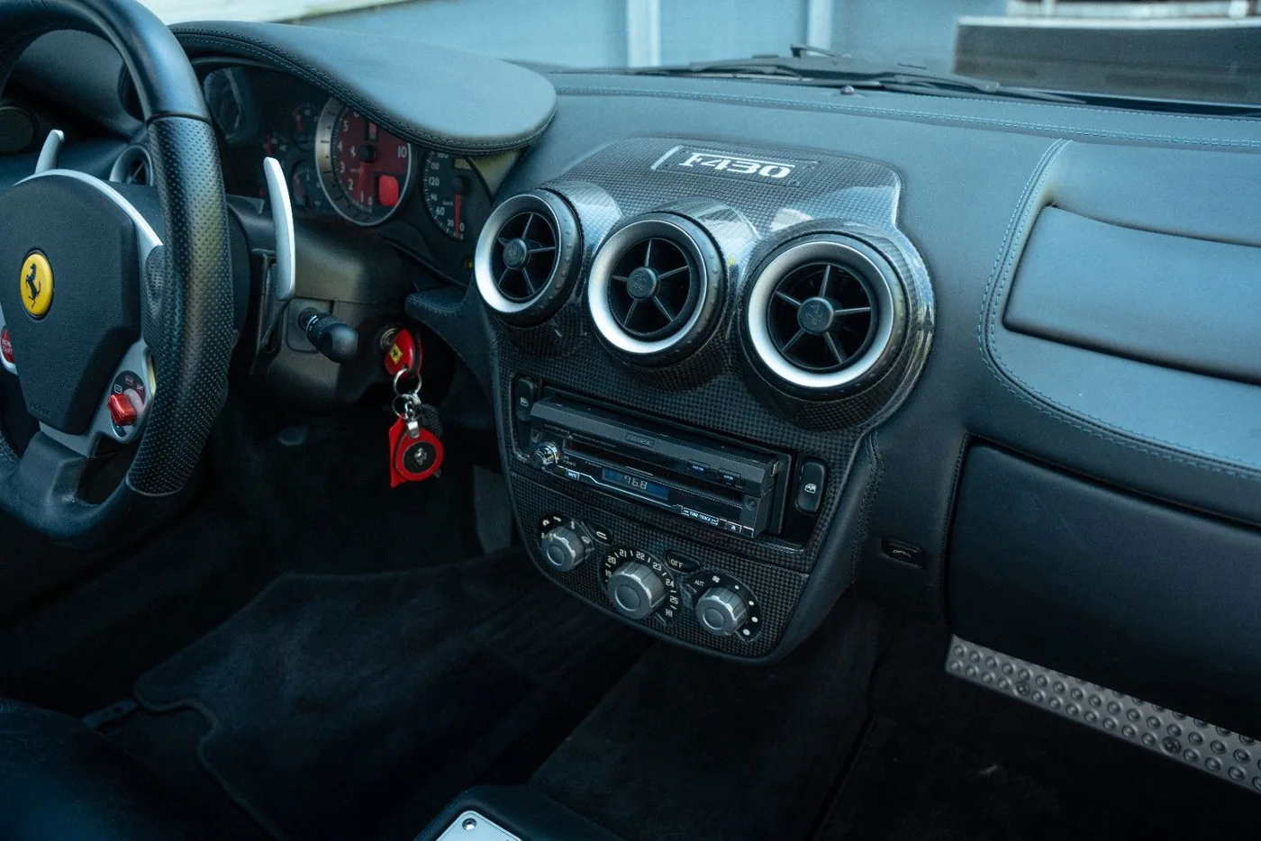 2006 Ferrari F430 F1 angeboten von einem Supersportwagenhändler in Gronau, Deutschland, Foto 22 von 25