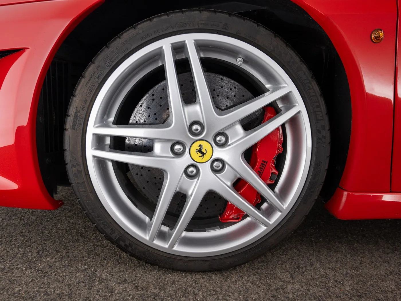 2006 Ferrari F430 angeboten von einem Fachhändler in Singen, Deutschland, Foto 13 von 15