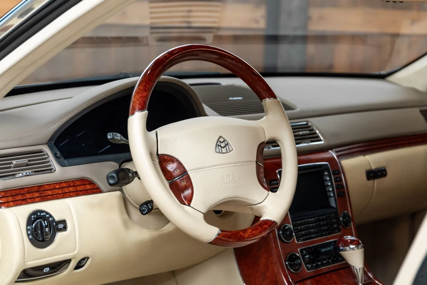 2006 Maybach 57 proposée par un concessionnaire spécialisé à Neuss, Allemagne, photo 10 sur 10