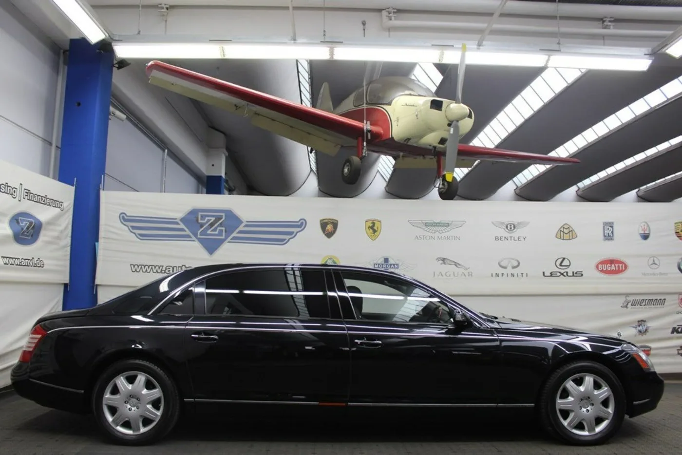 2006 Maybach 62 proposée par un concessionnaire spécialisé à Nuremberg, Allemagne, photo 2 sur 15
