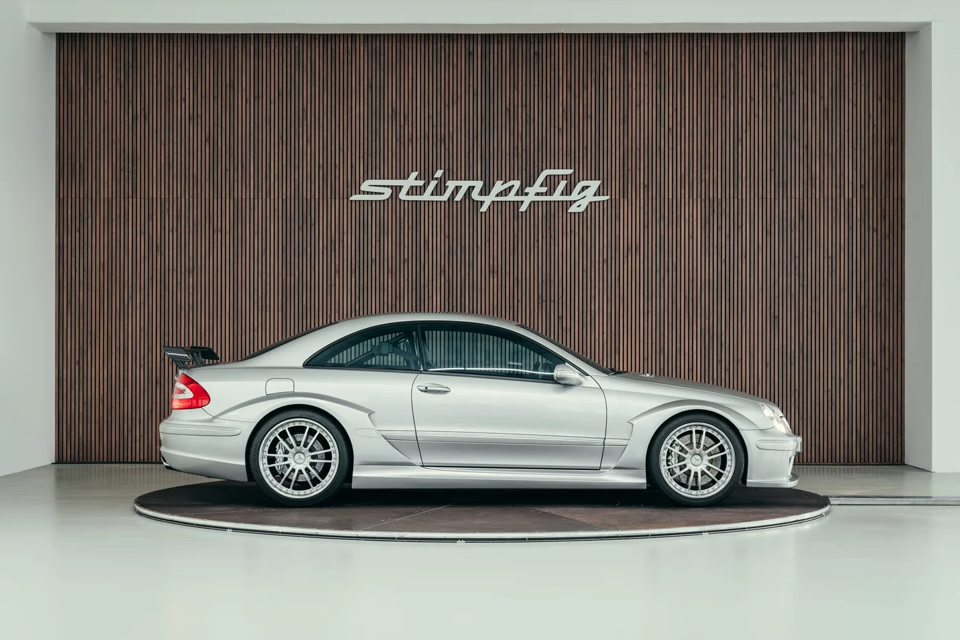 2006 Mercedes-Benz CLK DTM AMG angeboten von einem Oldtimerspezialisten in Stuttgart, Deutschland, Foto 6 von 25