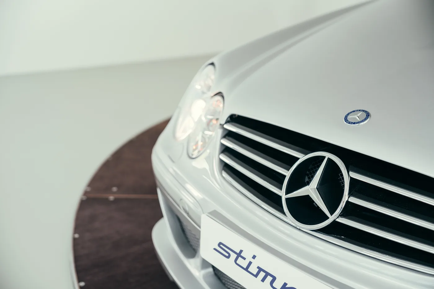 2006 Mercedes-Benz CLK DTM AMG angeboten von einem Oldtimerspezialisten in Stuttgart, Deutschland, Foto 9 von 25