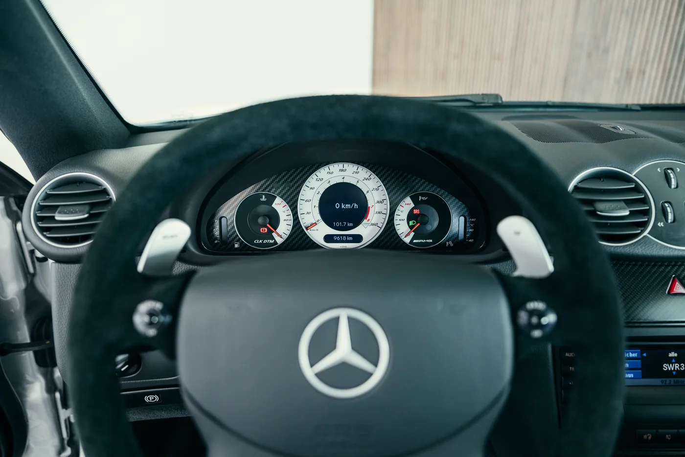 2006 Mercedes-Benz CLK DTM AMG angeboten von einem Oldtimerspezialisten in Stuttgart, Deutschland, Foto 22 von 25