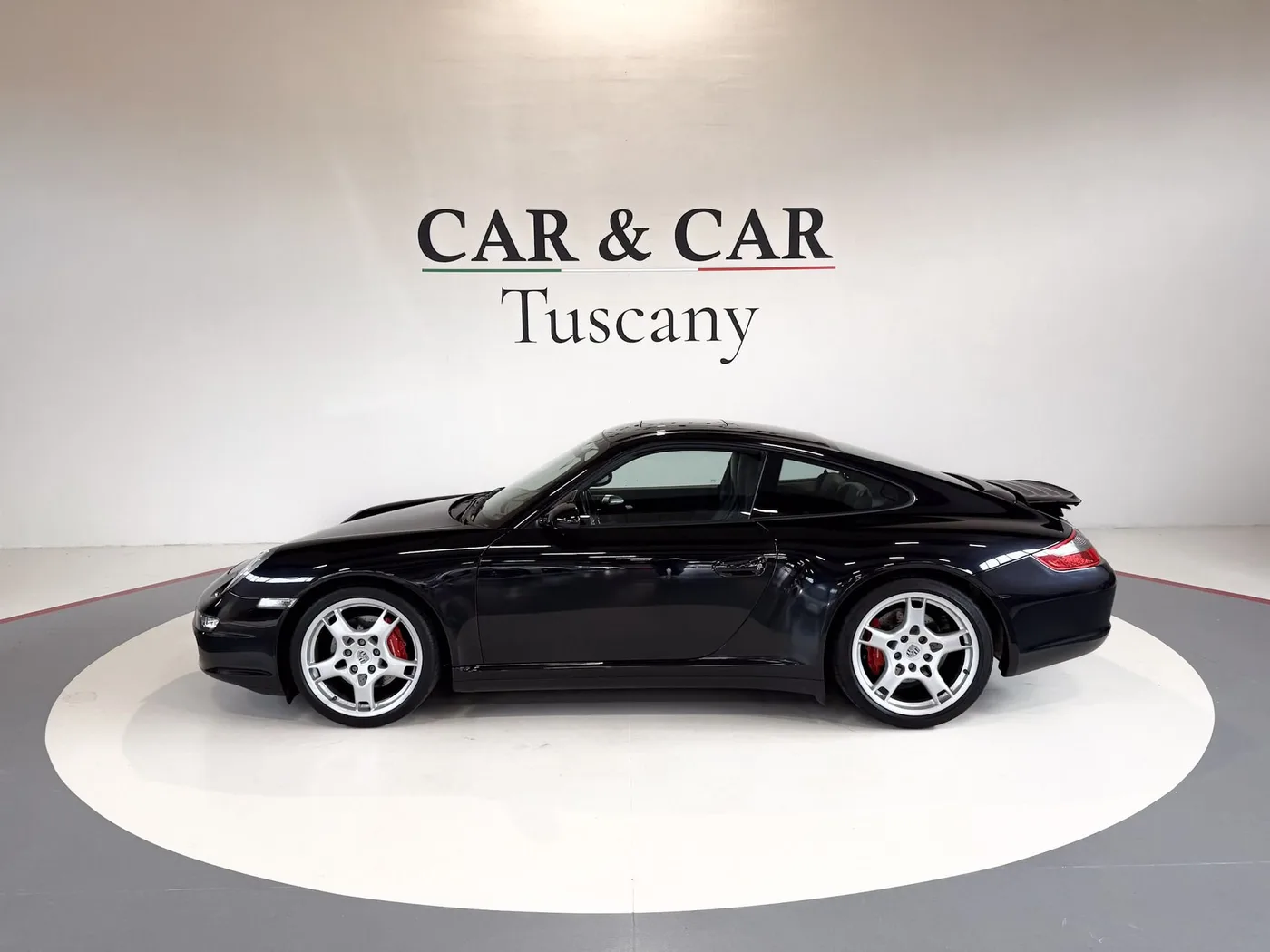 2006 Porsche 911 Carrera 4S proposée par un concessionnaire spécialisé à Lucca, Italie, photo 5 sur 22