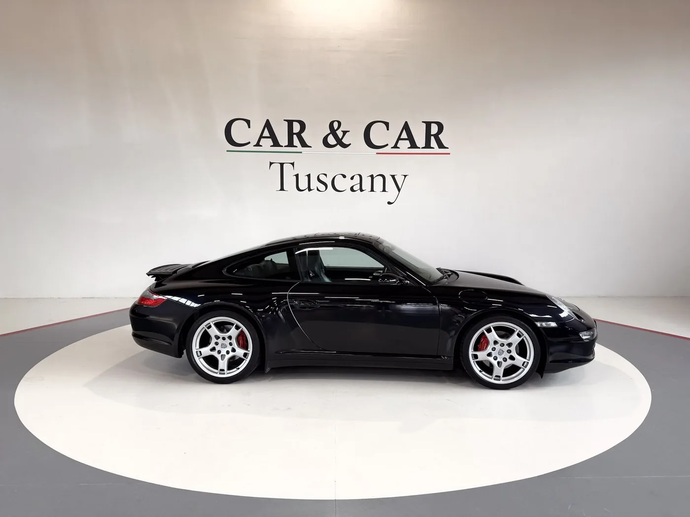 2006 Porsche 911 Carrera 4S proposée par un concessionnaire spécialisé à Lucca, Italie, photo 6 sur 22
