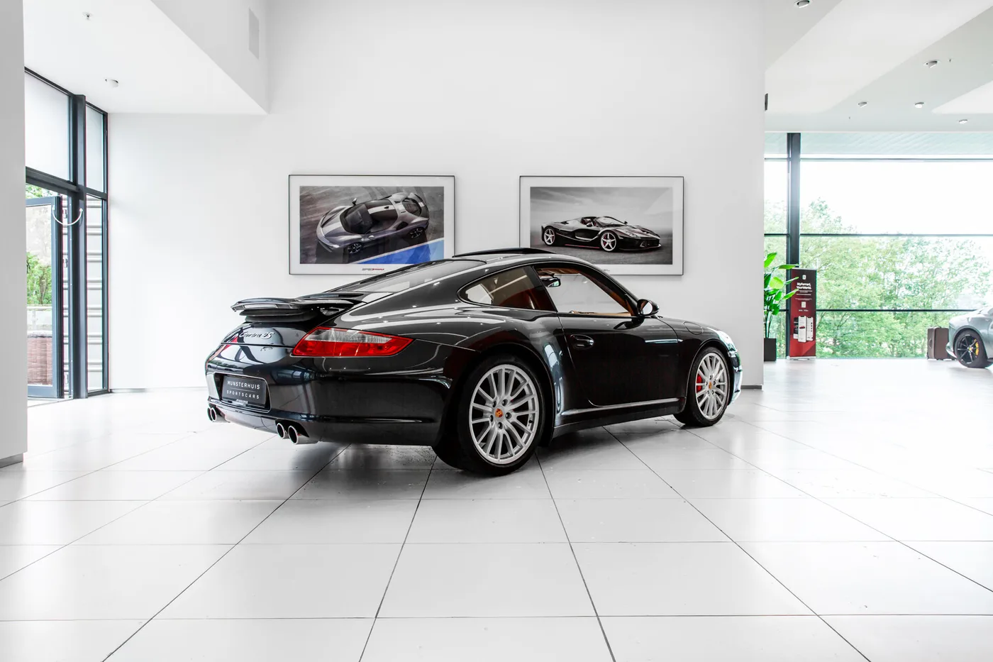 2006 Porsche 911 Carrera 4S manual proposée par un concessionnaire spécialisé à Hengelo, Pays-Bas, photo 4 sur 15