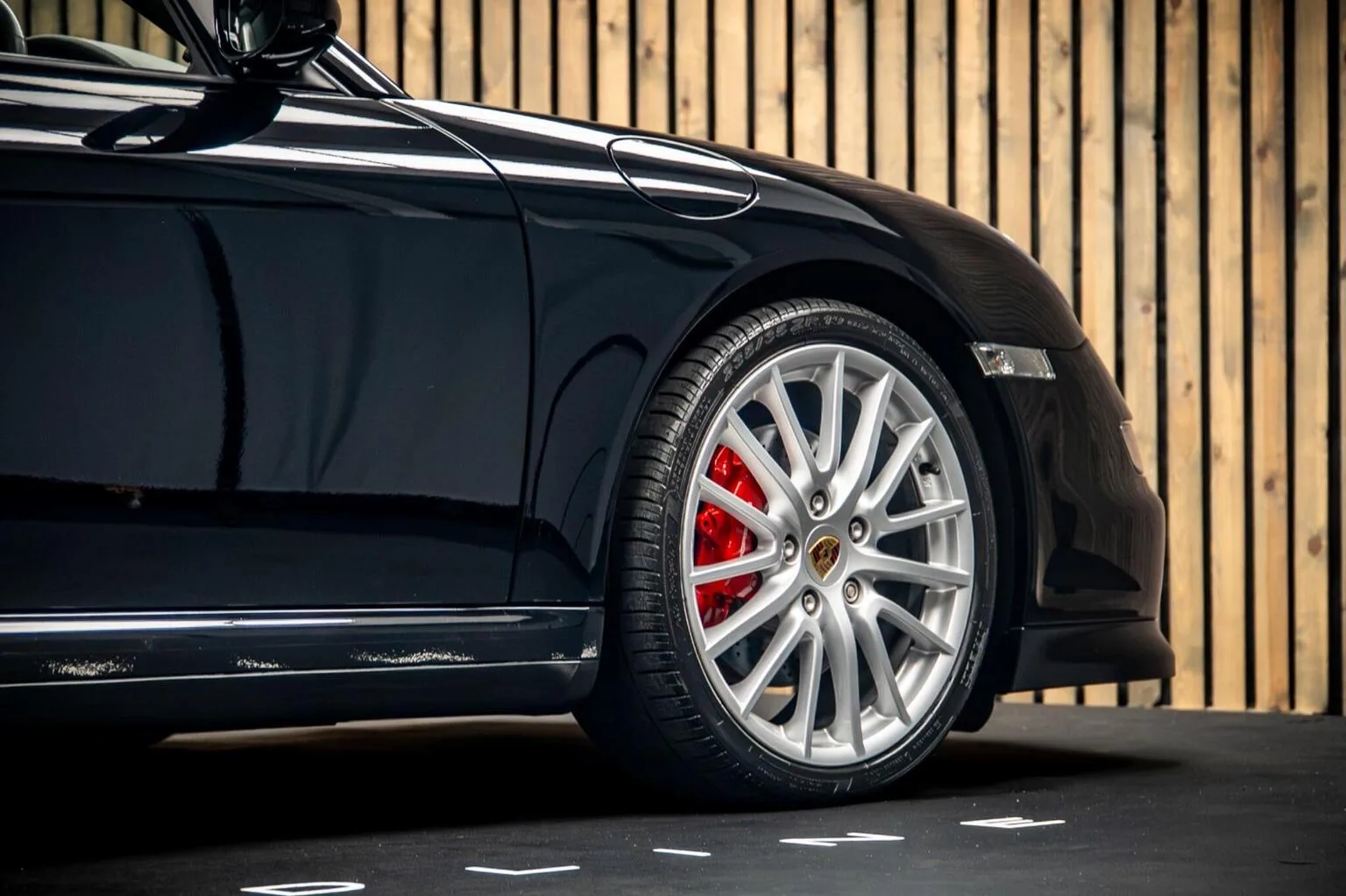 2006 Porsche 911 Carrera 4S, 13/30