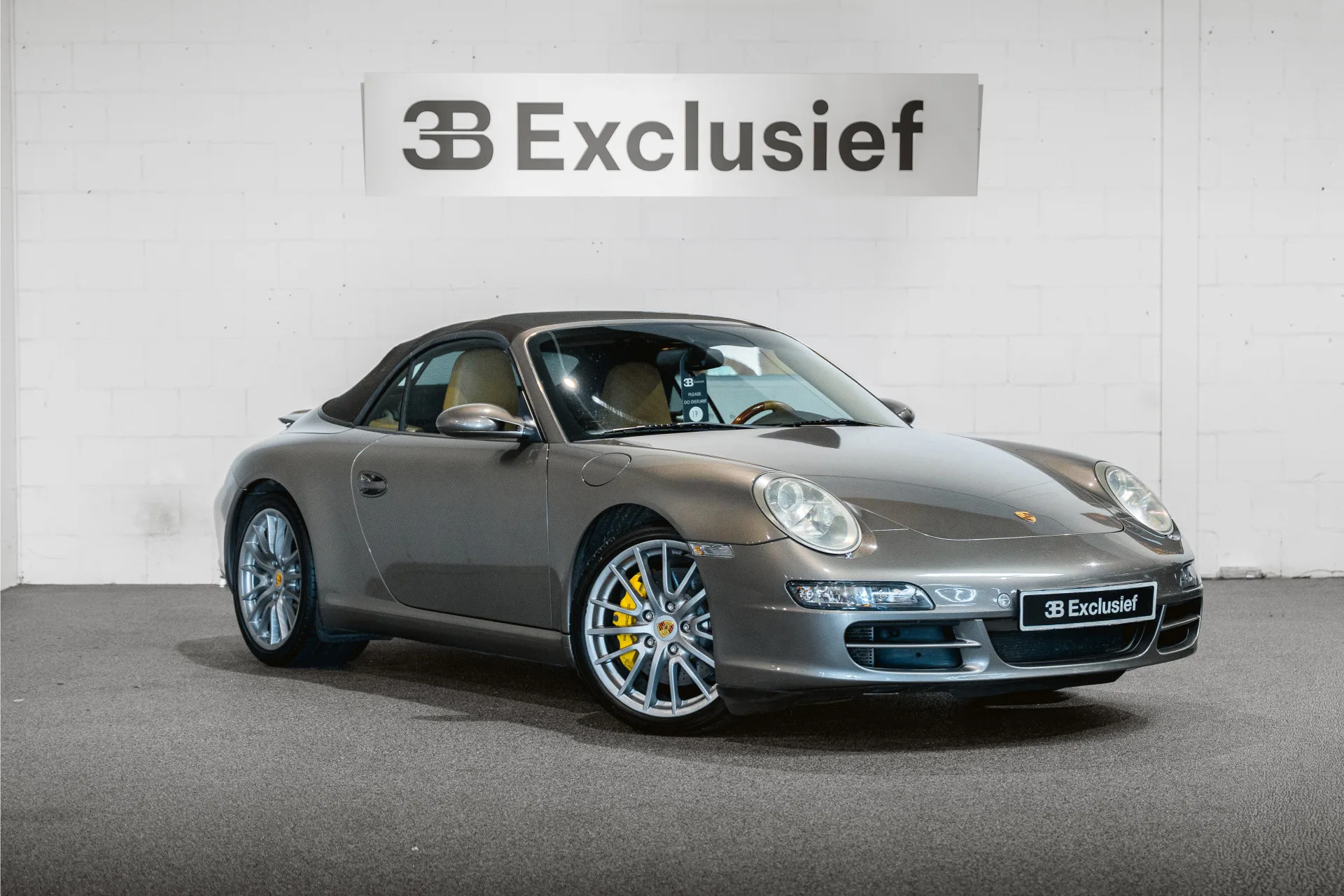 2006 Porsche 911 Carrera S Cabriolet angeboten von einem Fachhändler in Rotterdam, Niederlande, Hauptfoto