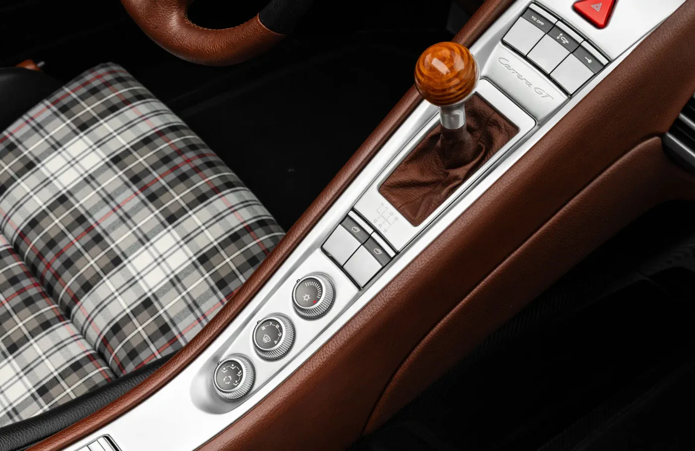 2006 Porsche Carrera GT angeboten von einem Fachhändler in Dubai, Vereinigte Arabische Emirate, Foto 10 von 10