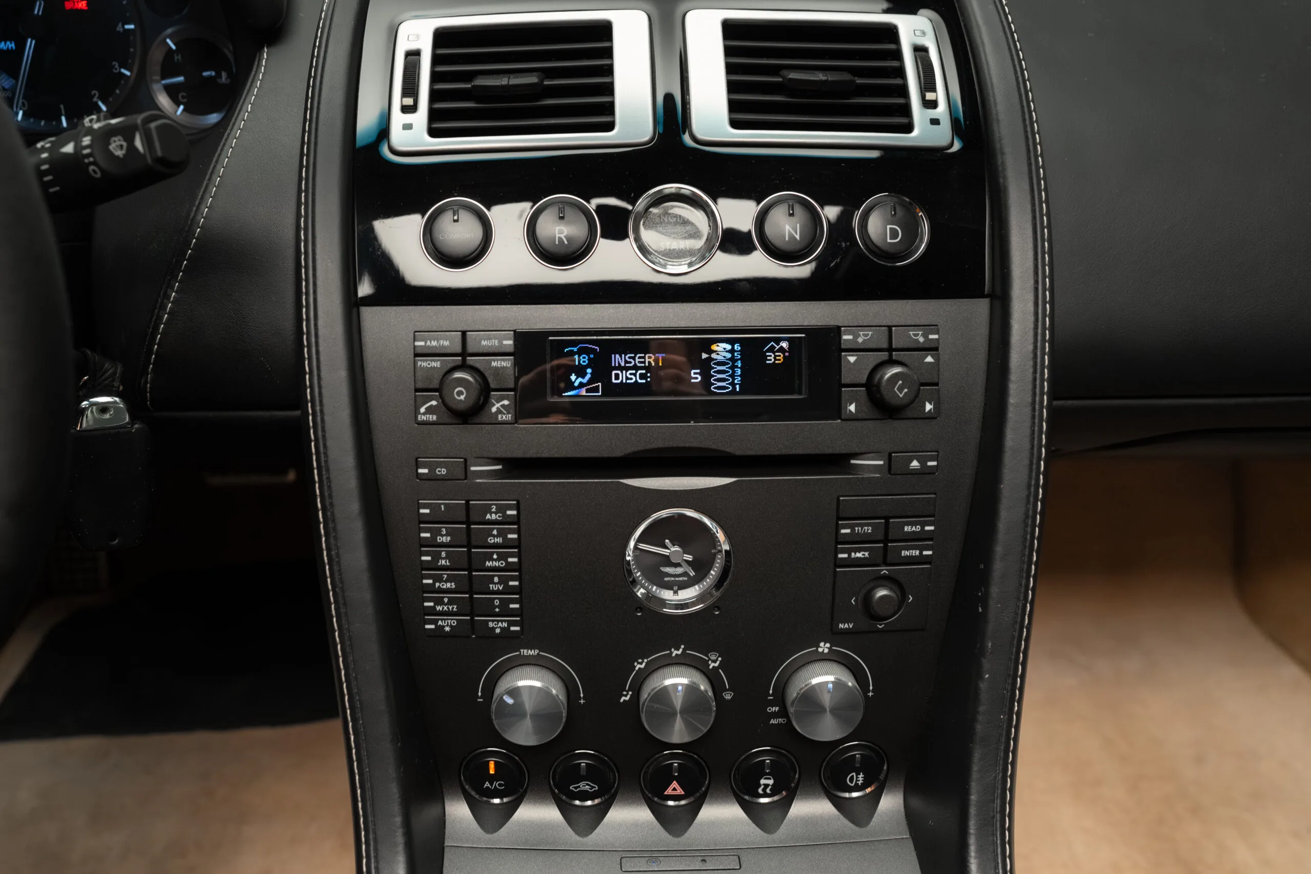 2007 Aston Martin V8 Vantage Roadster, 25/30