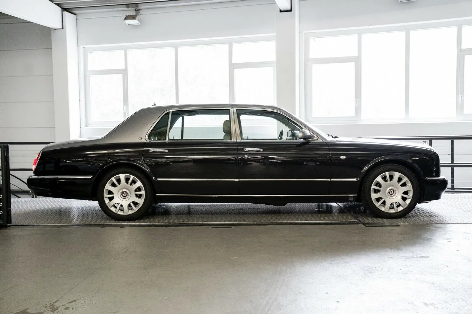 2007 Bentley Arnage RL, 2/15