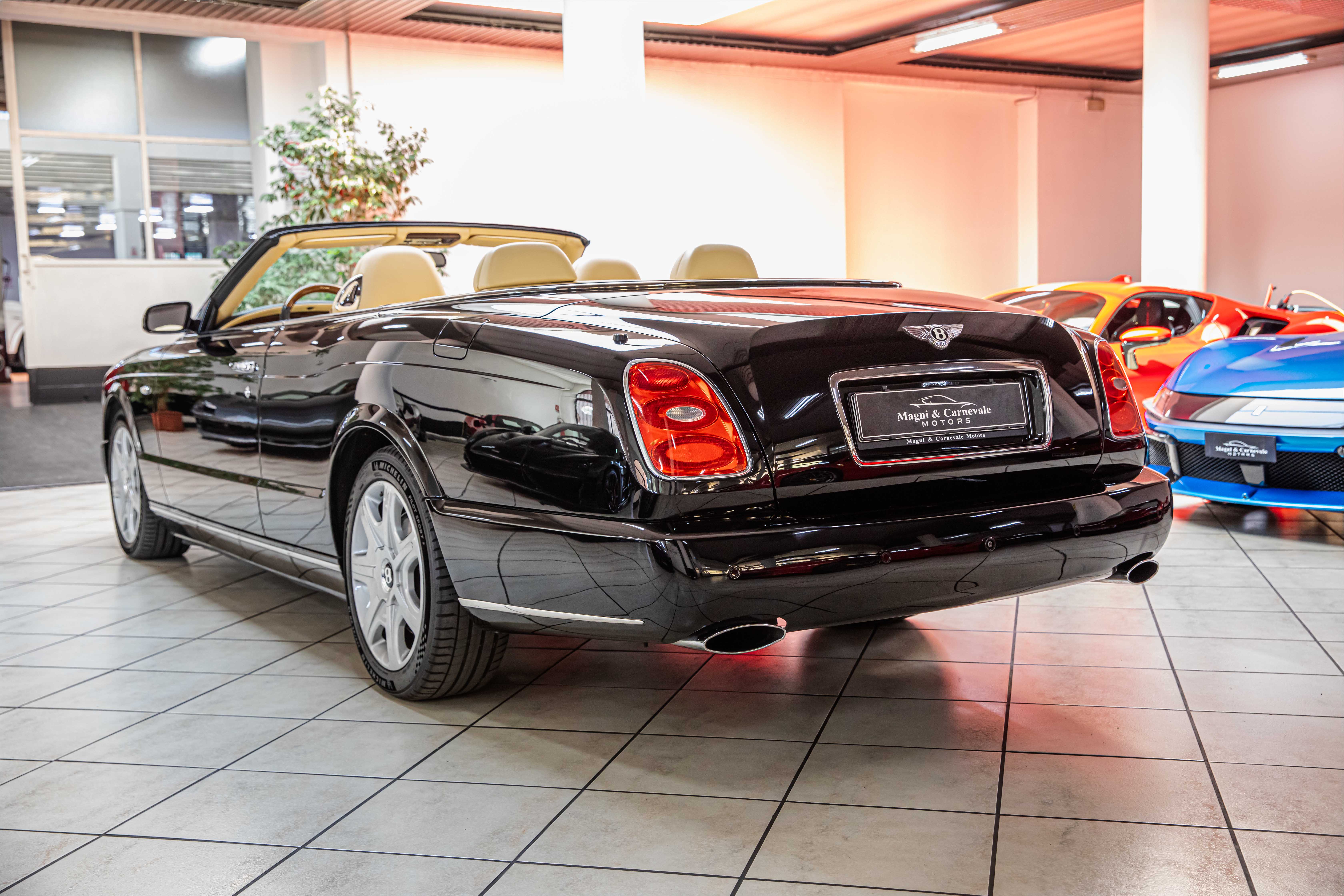 2007 Bentley Azure Mulliner proposée par un concessionnaire spécialisé à Milan, Italie, photo 12 sur 20