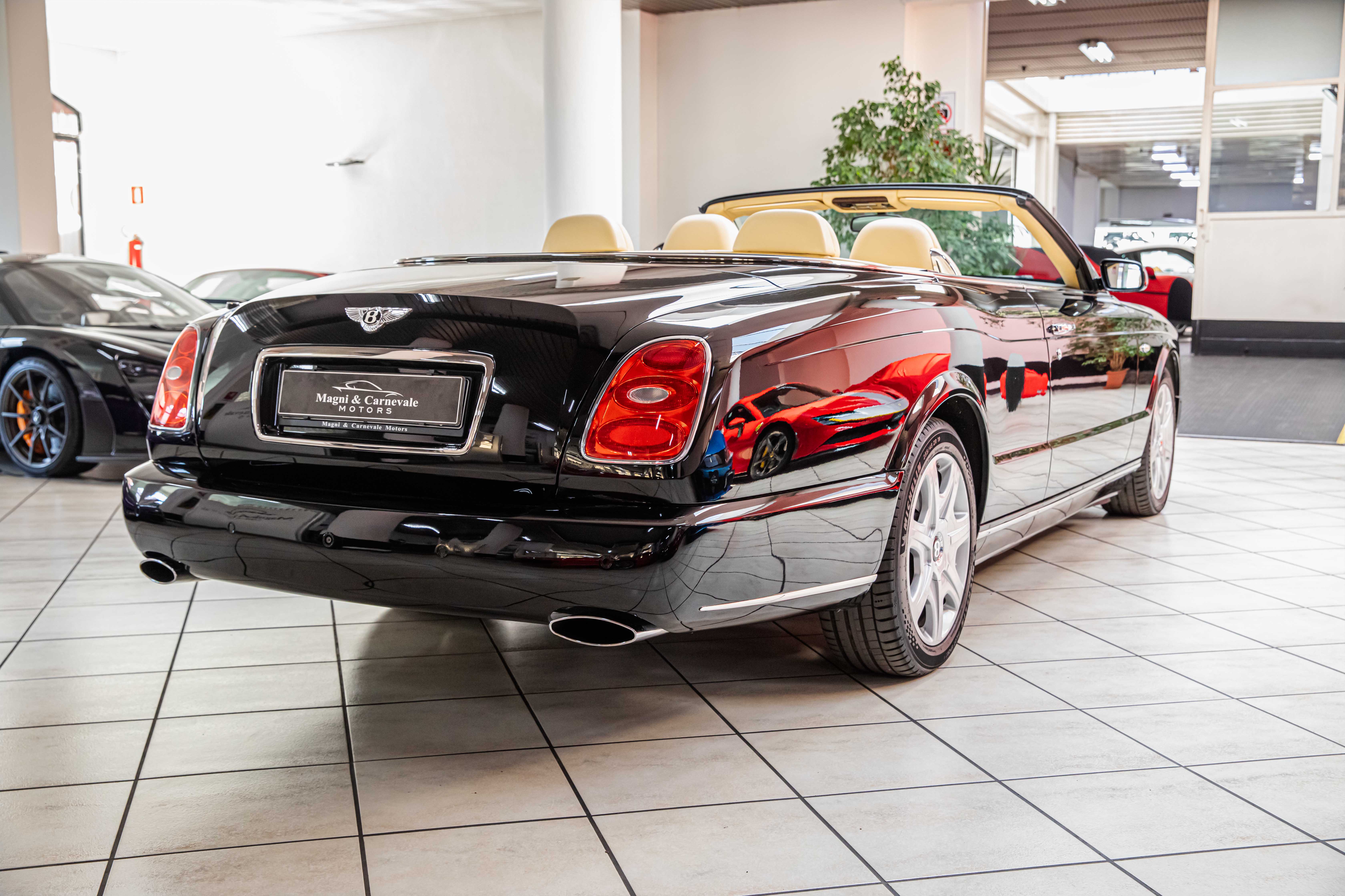 2007 Bentley Azure Mulliner proposée par un concessionnaire spécialisé à Milan, Italie, photo 14 sur 20