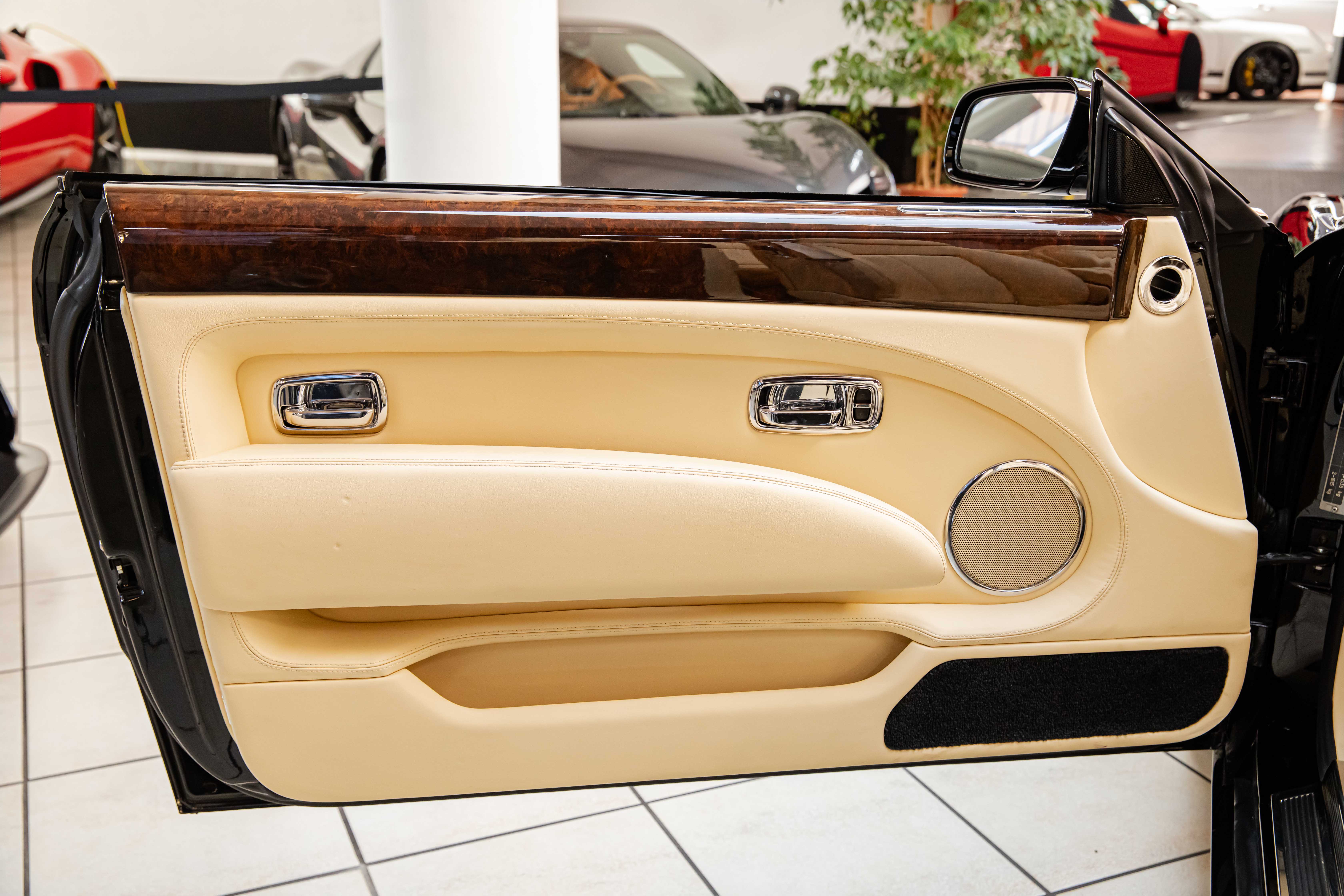 2007 Bentley Azure Mulliner proposée par un concessionnaire spécialisé à Milan, Italie, photo 18 sur 20