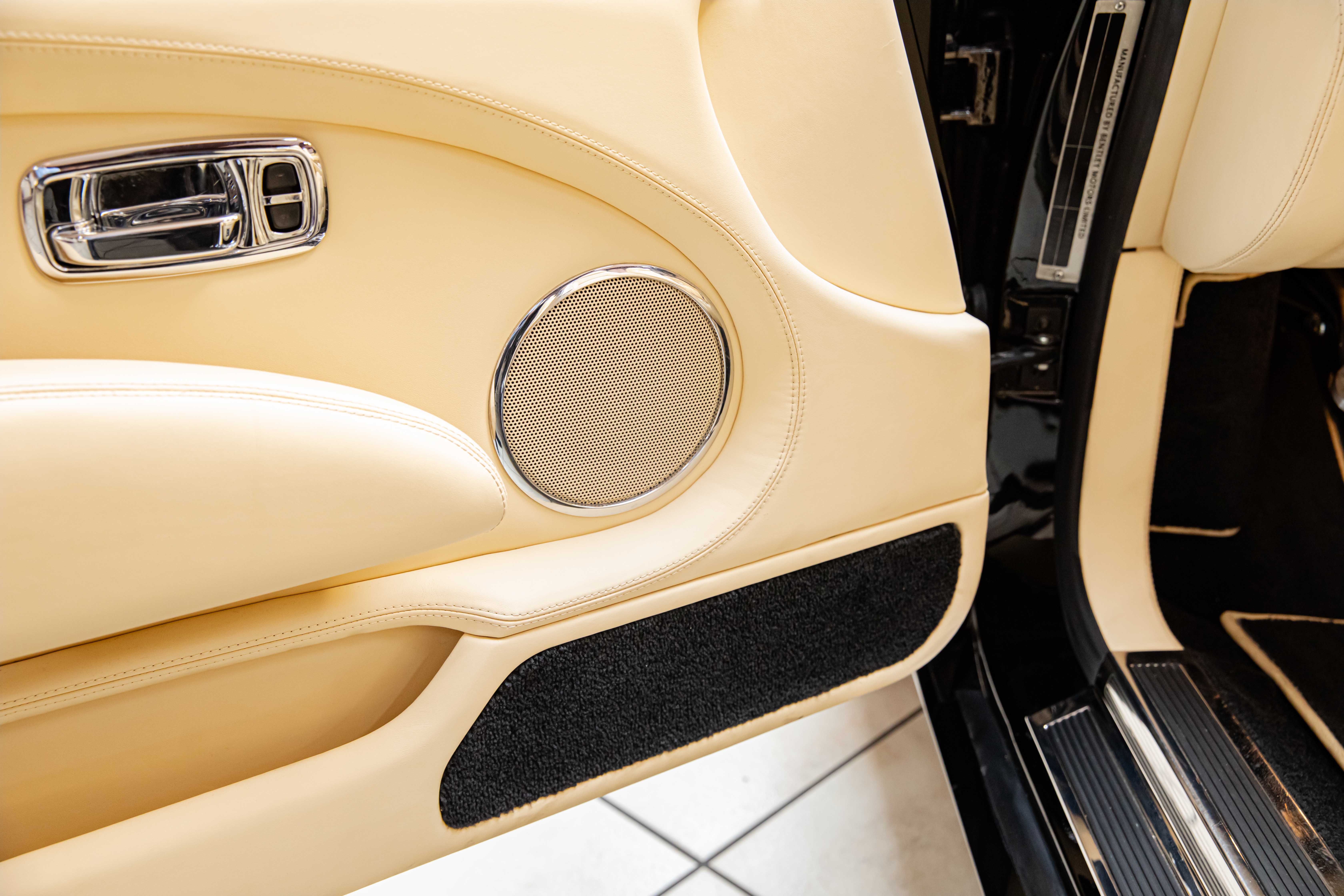 2007 Bentley Azure Mulliner proposée par un concessionnaire spécialisé à Milan, Italie, photo 19 sur 20