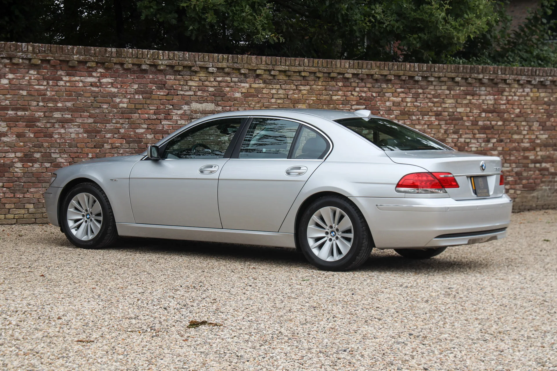 2007 BMW 750i, 2/30