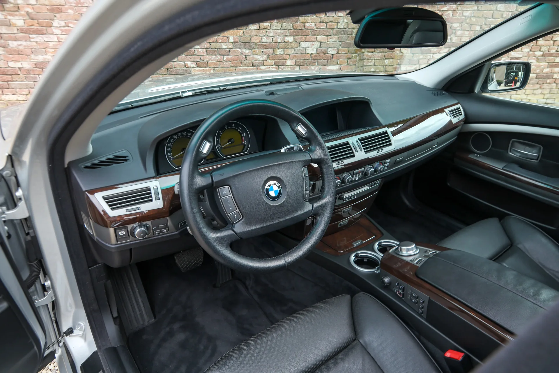 2007 BMW 750i, 3/30