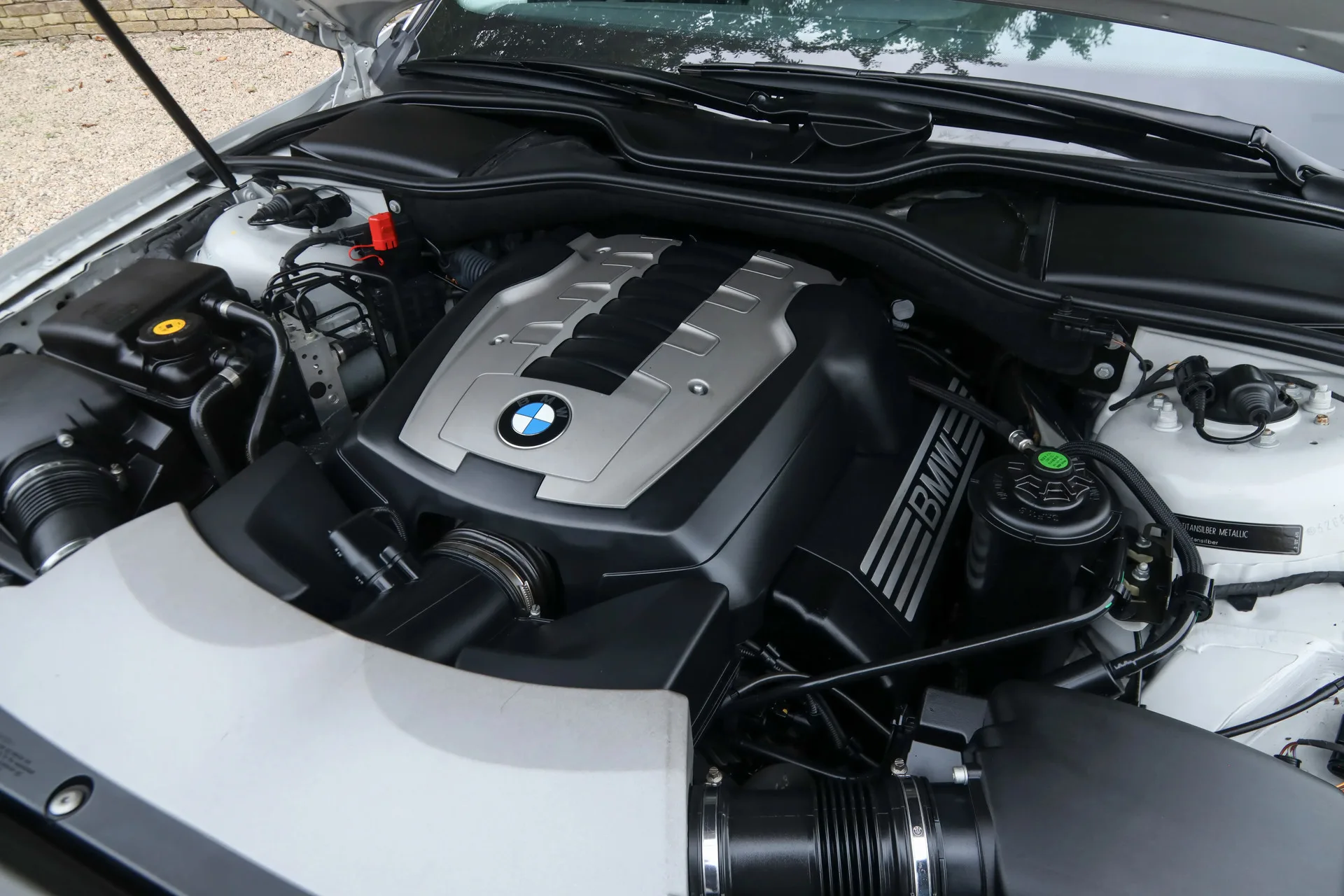 2007 BMW 750i, 4/30