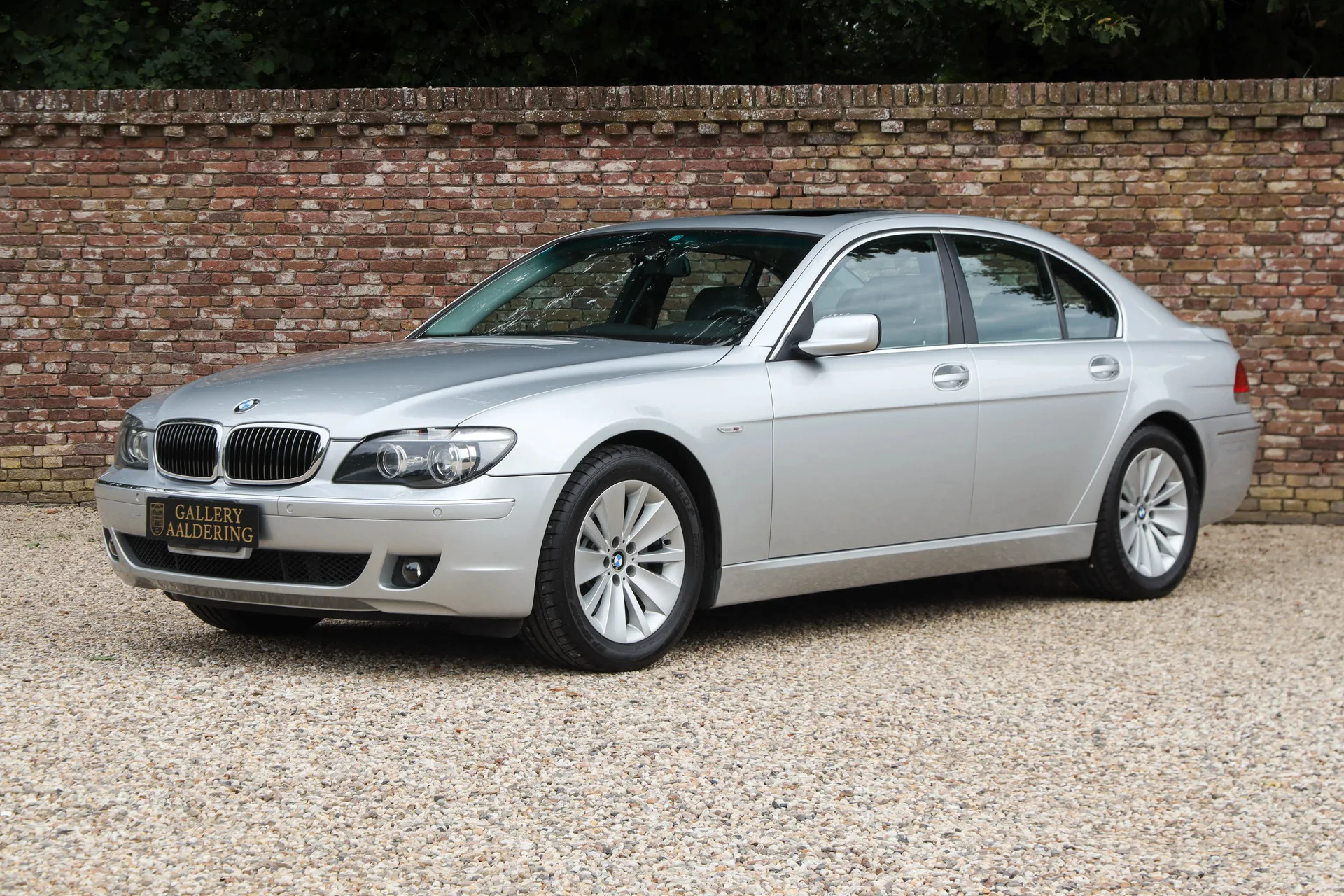 2007 BMW 750i, 17/30