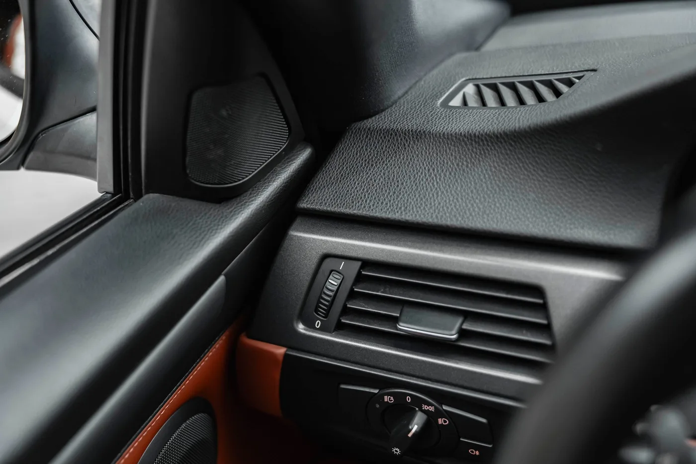 2007 BMW M3 Coupé, manual angeboten von einem Fachhändler in Bratislava, Slowakei, Foto 12 von 15