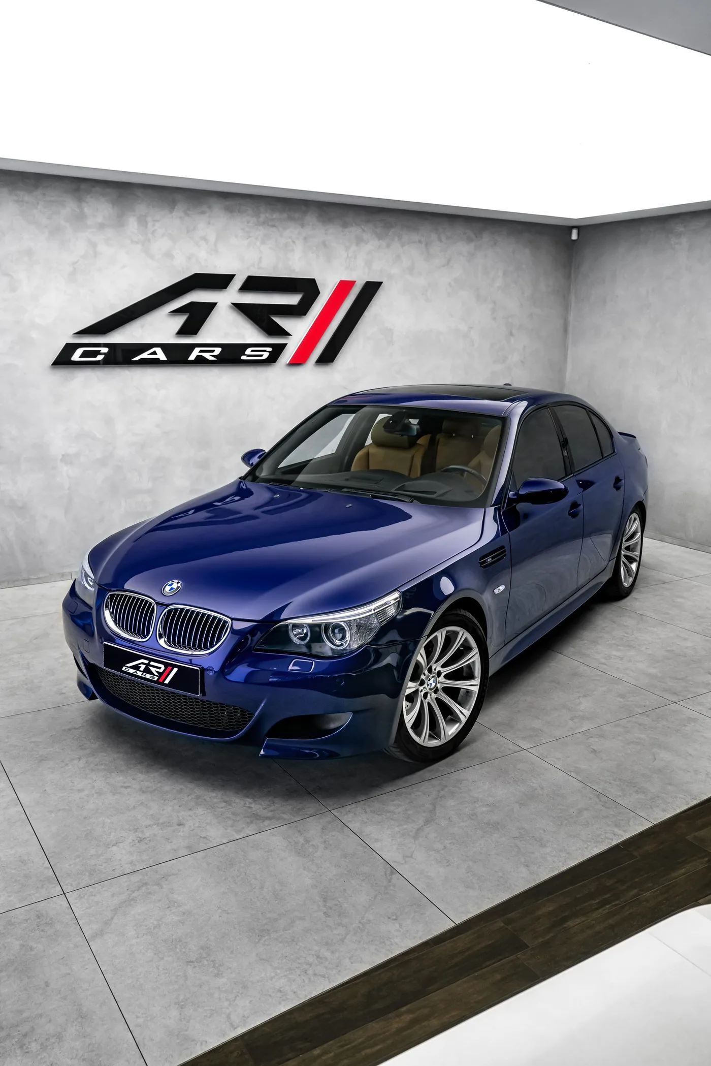 2007 BMW M5 V10, manual angeboten von einem Fachhändler in Ostrava, Tschechien, Foto 8 von 15