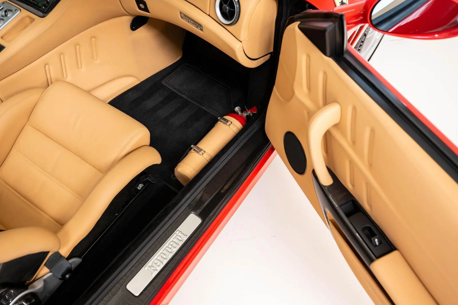 2007 Ferrari 575 Superamerica, 24/25