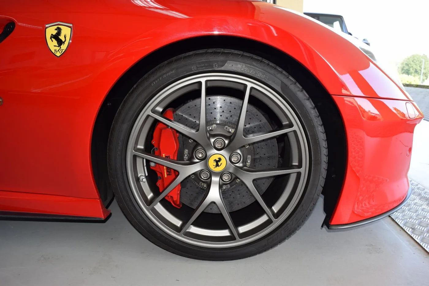 2007 Ferrari 599 GTB Fiorano F1 proposée par un concessionnaire spécialisé à Pfaffenhofen an der Ilm, Allemagne, photo 14 sur 15