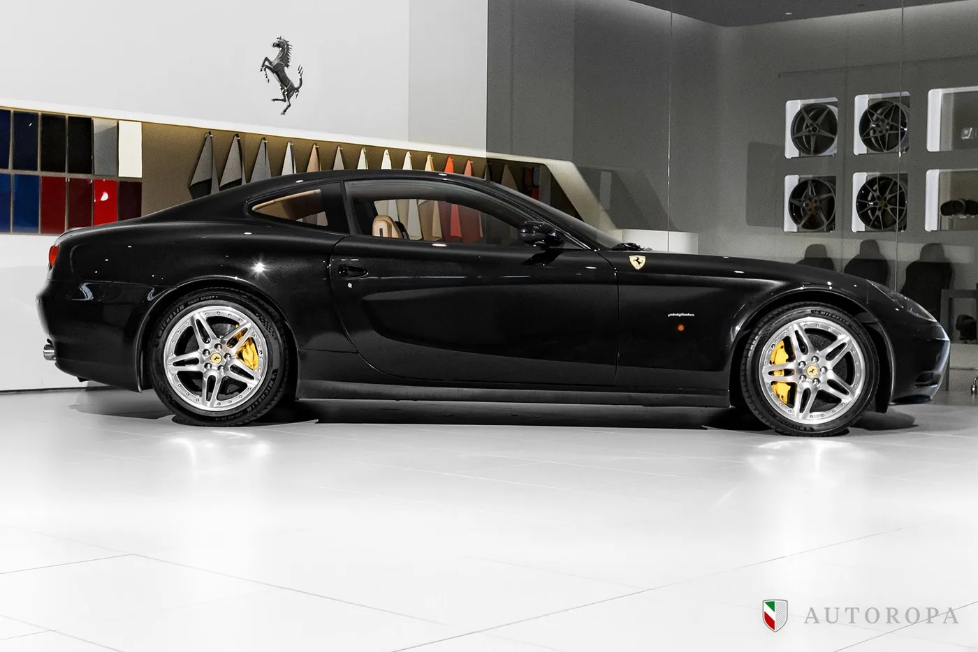 2007 Ferrari 612 Scaglietti HGTC pack angeboten von einem offiziellen Ferrari und Maserati-Vertragshändler in Arlöv, Schweden, Foto 3 von 10