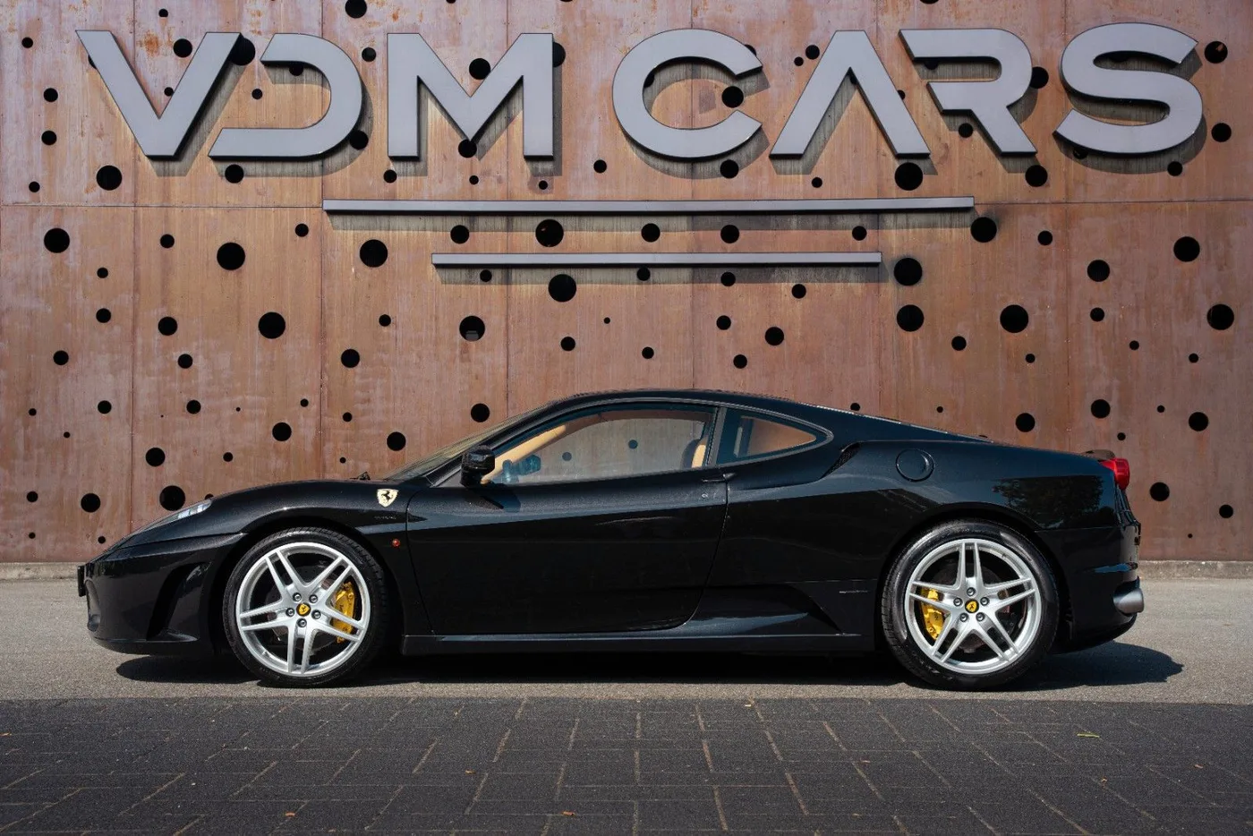 2007 Ferrari F430 F1 angeboten von einem Supersportwagenhändler in Gronau, Deutschland, Foto 8 von 25