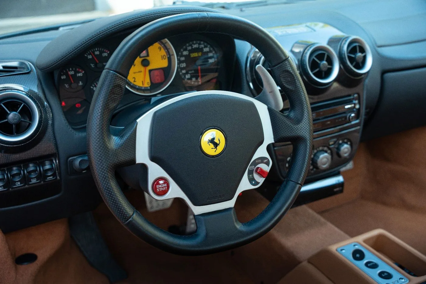 2007 Ferrari F430 F1 angeboten von einem Supersportwagenhändler in Gronau, Deutschland, Foto 19 von 25