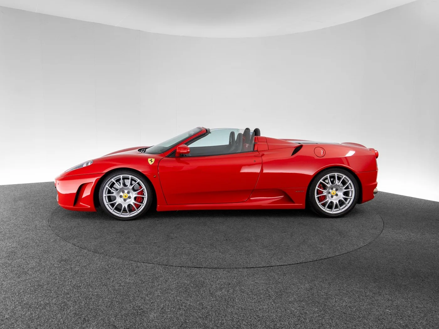 2007 Ferrari F430 Spider F1 angeboten von einem Fachhändler in Singen, Deutschland, Foto 2 von 25