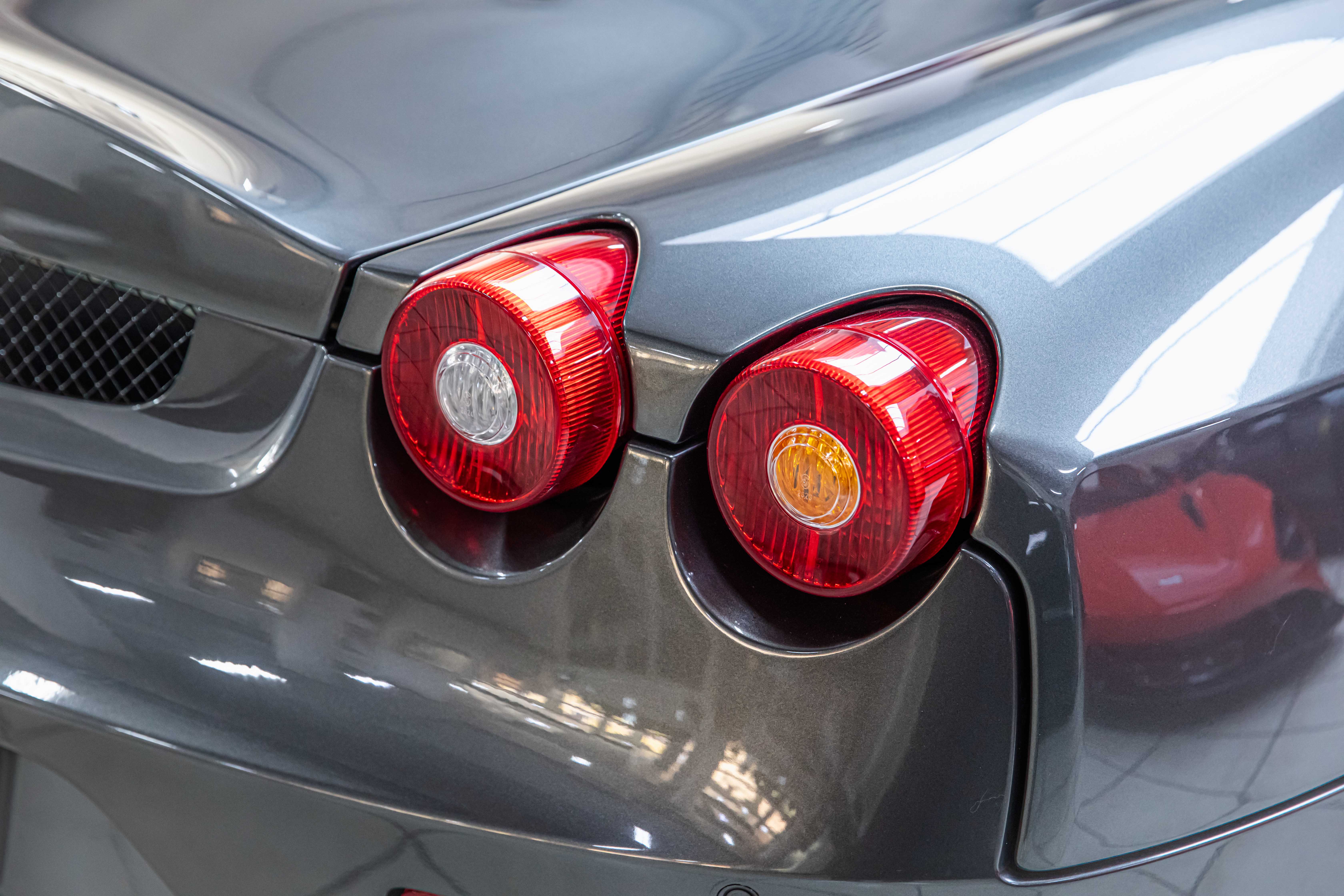 2007 Ferrari F430 Spider F1 angeboten von einem Fachhändler in Milan, Italien, Foto 13 von 20